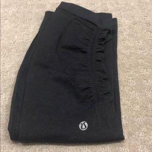 Lulu workout leggings